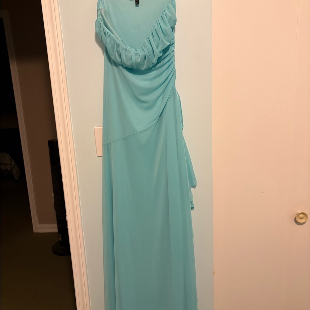 Le Chateau One Shoulder Turquoise Gown